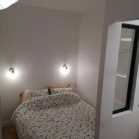 Petite Maison De Pecheur Au Centre D'etretat